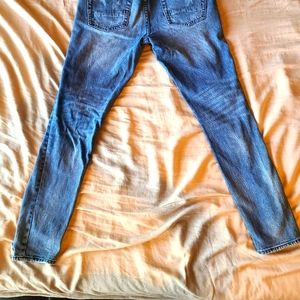 A pair of Pacsun skinny jeans.